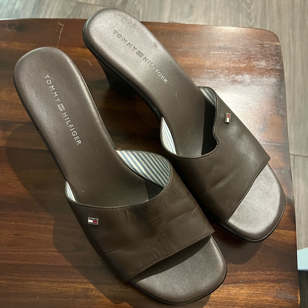 VINTAGE Y2K Tommy Hilfiger leather sandals